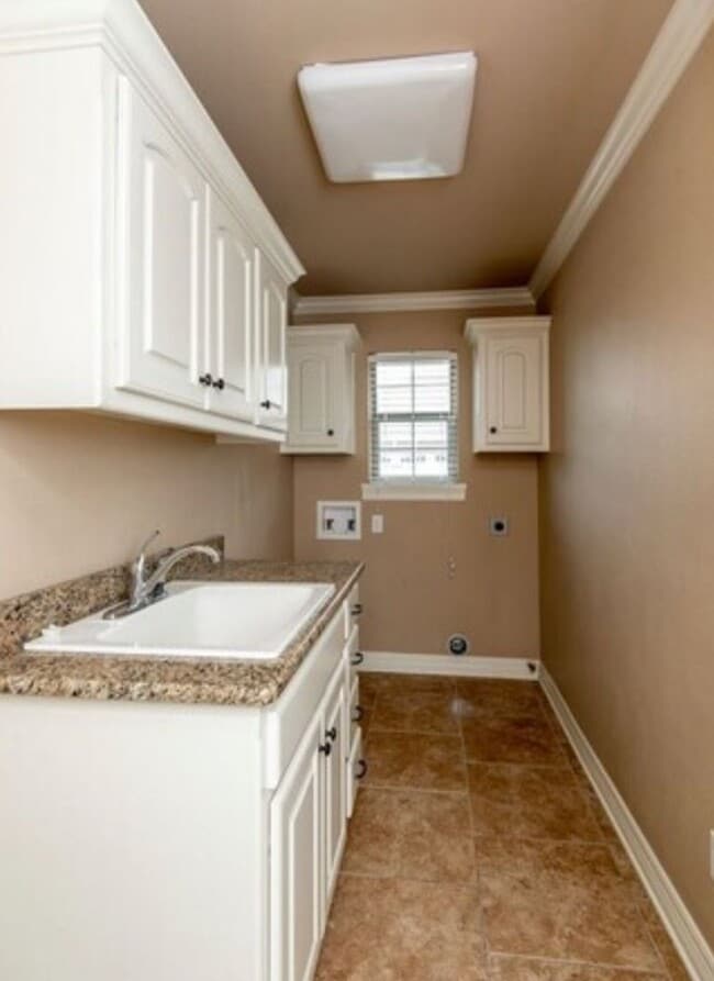 Building Photo - Charming 3-Bedroom Rental in Tiburon