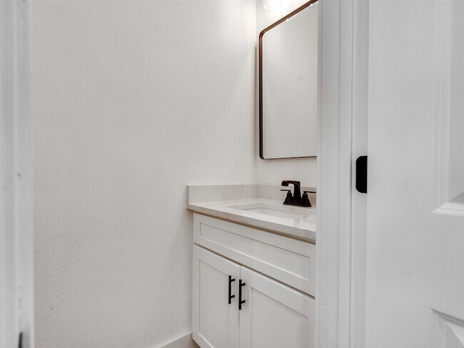 Building Photo - 4421 Reed Rd