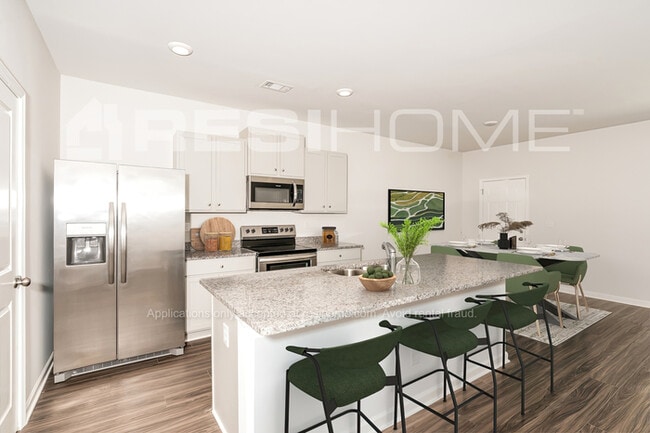 Building Photo - 443 Oakwood Dr NW