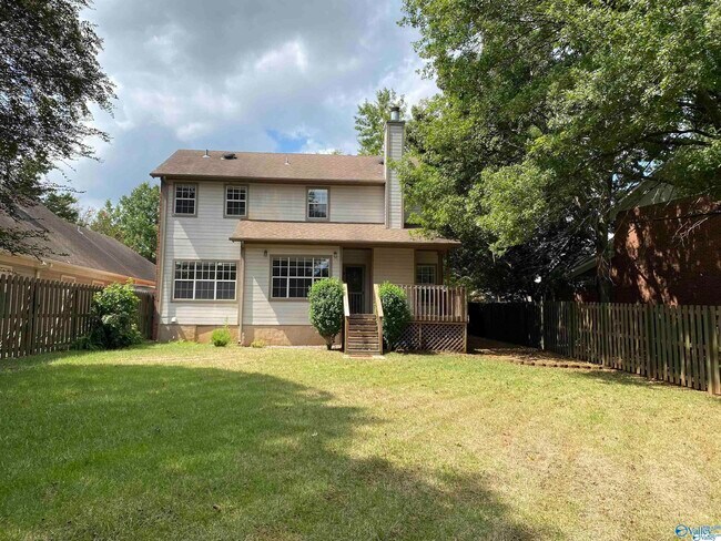 Building Photo - 524 SW Sussex Dr