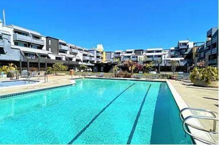 Building Photo - 5 Embarcadero West