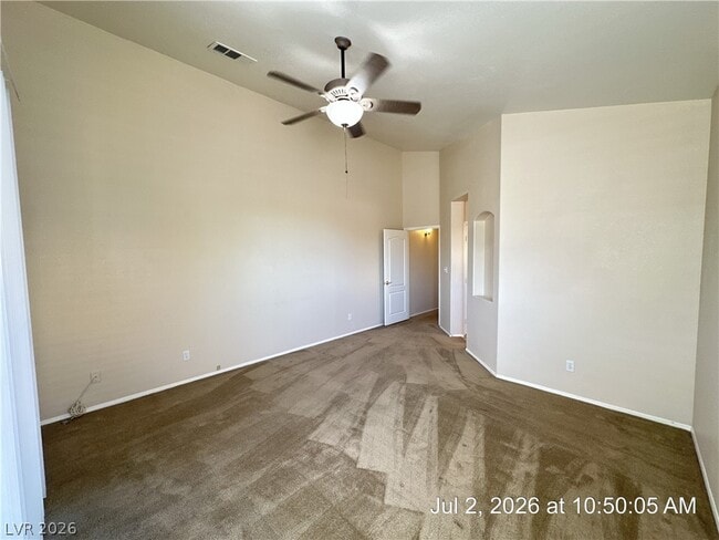Building Photo - 122 McLaren St
