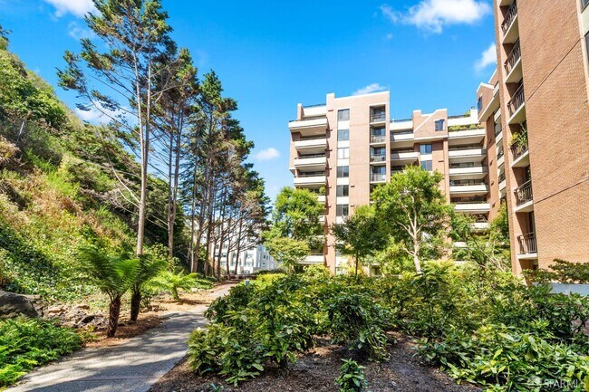 Building Photo - 101 Lombard St