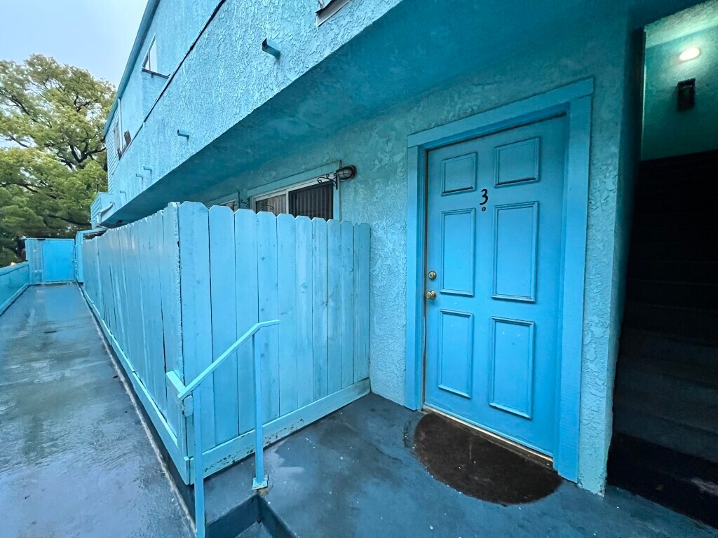 Building Photo - 3335 Keystone Ave