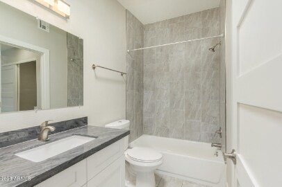 Building Photo - 6631 E Earll Dr
