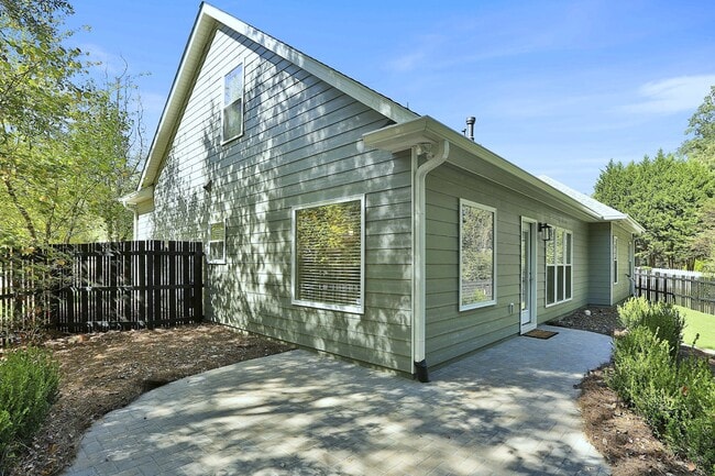 Exterior Backyard - 300 Vendella Cir