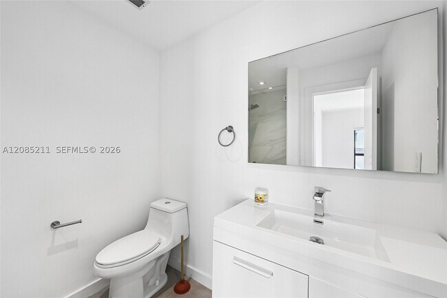Building Photo - 536 Hibiscus Dr