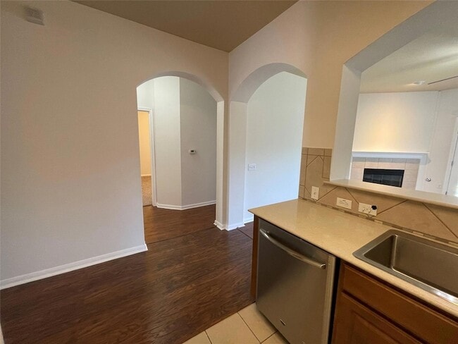 Building Photo - 3517 Bronco Bend Loop