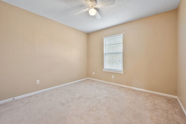 Building Photo - Mansfield Country Club Home