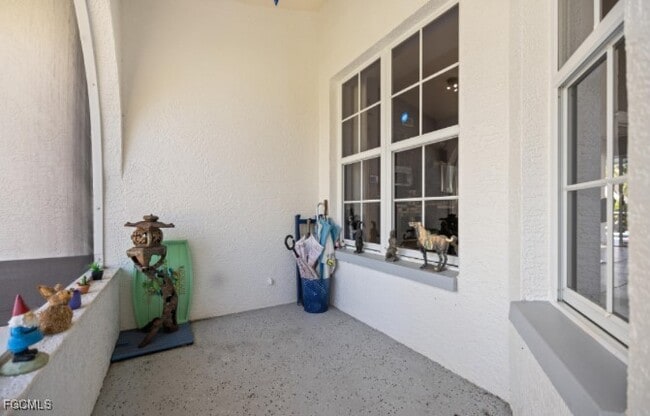 Building Photo - 4516 SW 21st Pl