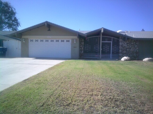 Building Photo - 6400 Cochran Dr