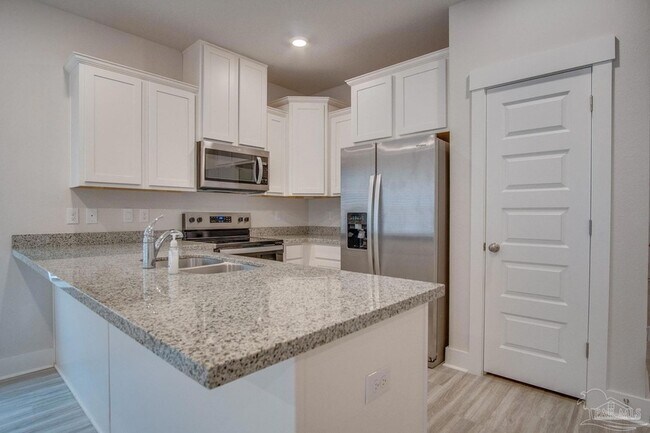 Building Photo - 9400 Nature Crk Ln