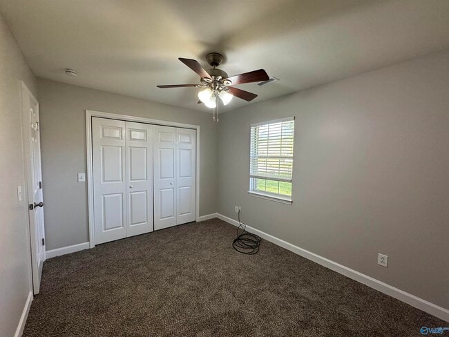 Building Photo - 109 Cove Crest Dr