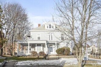 Building Photo - 150 Summer St