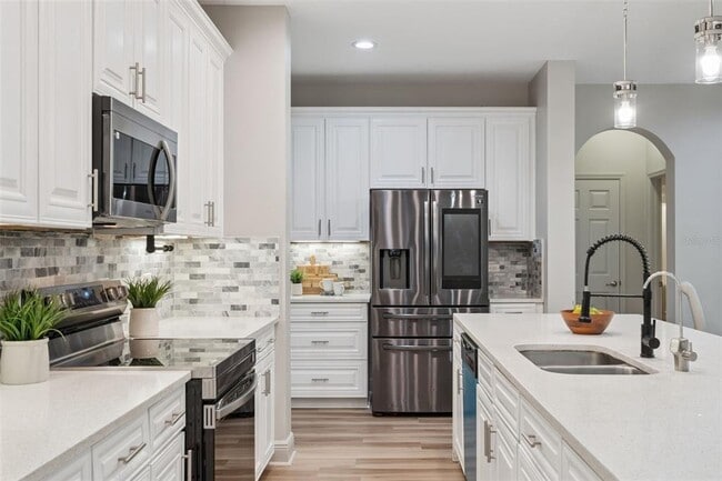 Building Photo - 6146 Golden Dewdrop Trail