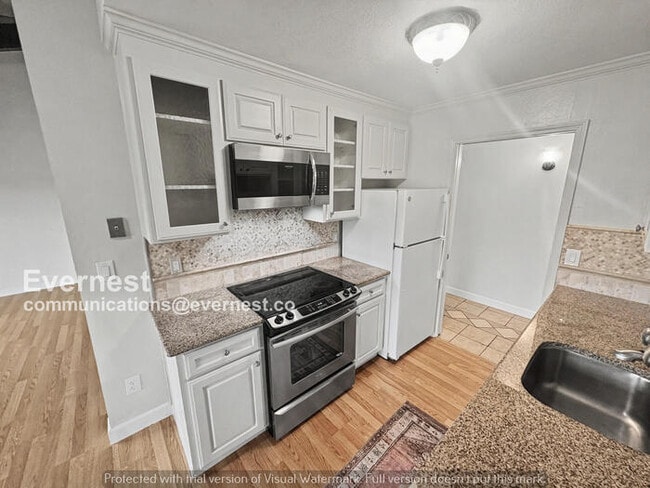 Building Photo - 255 S Rengstorff Ave