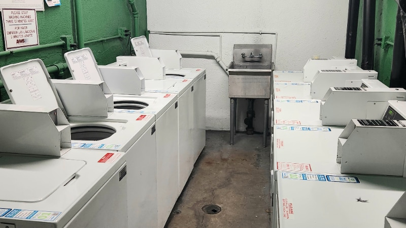 Building Photo - 310 S Almont Dr