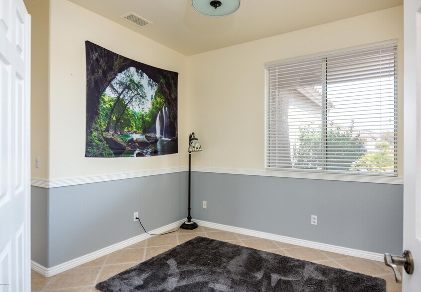 Den - 6875 W Harrison St