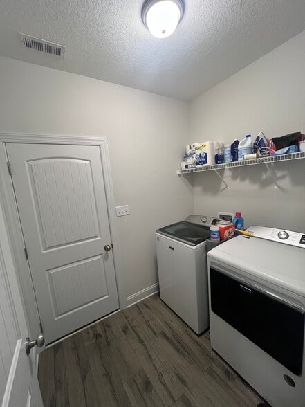 Laundry to Garage - 347 Water Wagon Trl