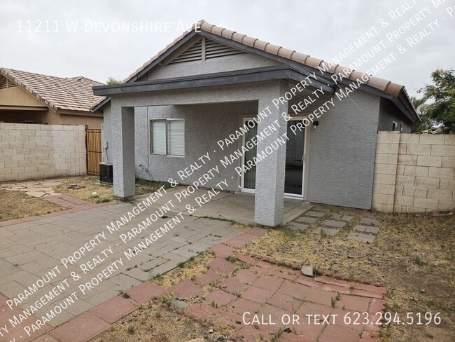 Building Photo - 11211 W Devonshire Ave