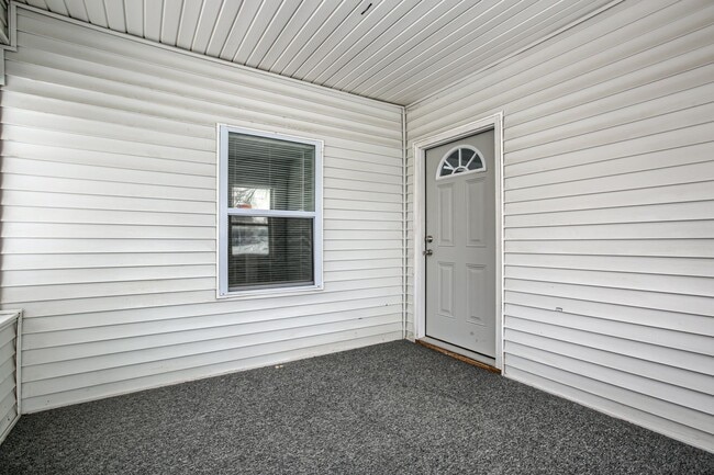 Building Photo - 2 Bedroom / 1 Bath Home located in Benson!