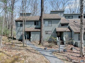 Building Photo - 355 Ledge Dr