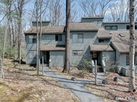 Building Photo - 355 Ledge Dr