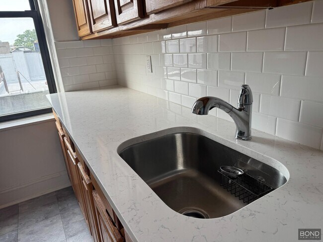 Building Photo - 31-14 35th St