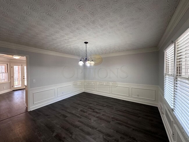 Building Photo - 4BR/3BA on Large Private Wooded Lot- Woodstock