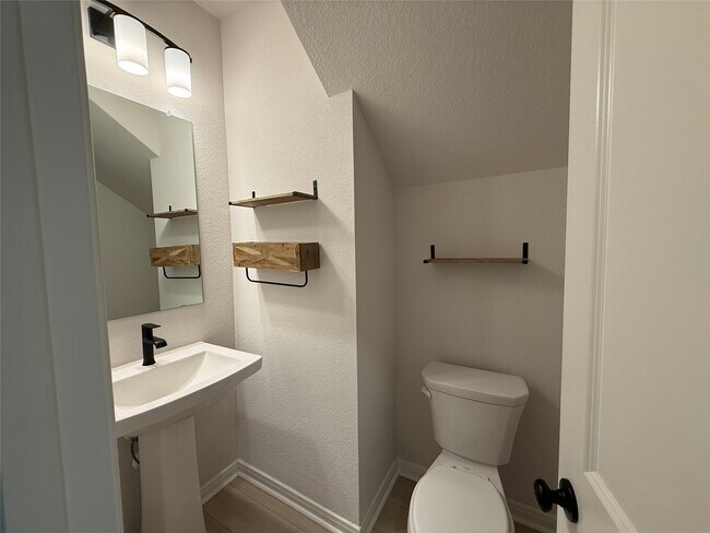 Building Photo - 18314 Midnight Stone Ln