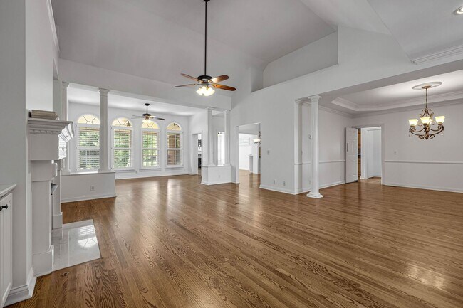 Building Photo - Welcome to this charming all-brick rental ...