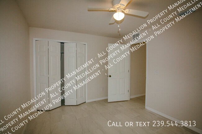 Building Photo - 1309 SE 8th Pl