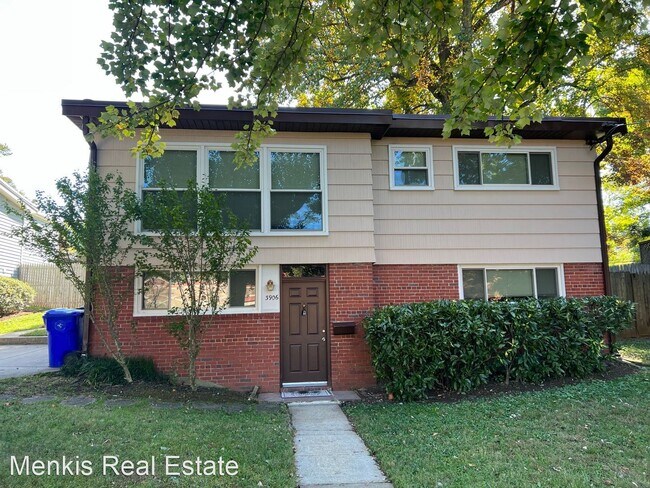 Primary Photo - 3 br, 2 bath House - 3906 Denfeld Avenue