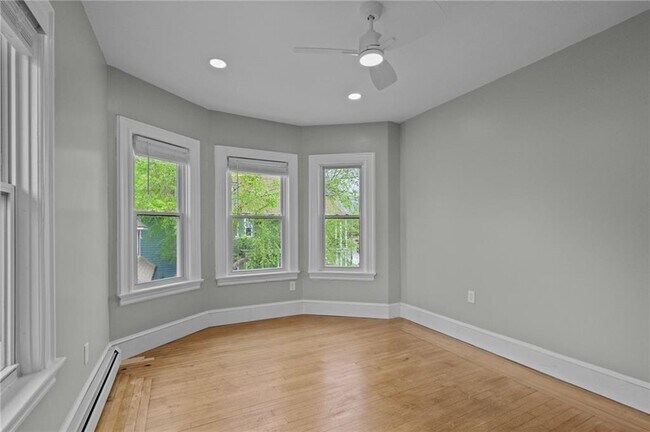 Building Photo - 17 Selkirk Rd