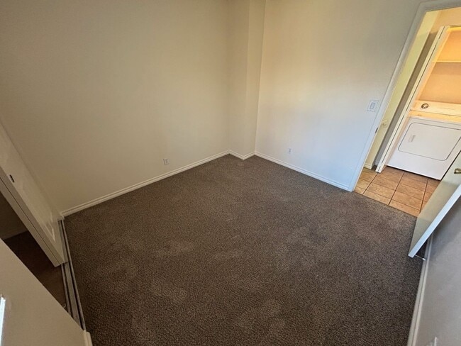 Building Photo - BRIGHT 2-BEDROOM CONDO NEAR LAS VEGAS LIVING