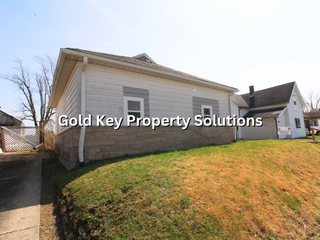 Building Photo - MOVE IN SPECIAL!! HALF OFF 1st MONTH'S RENT!! Updated 2 Bed 1 Bath Home for Rent (Section 8 Appro...