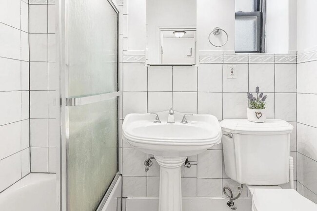 Building Photo - 21-39 78th St