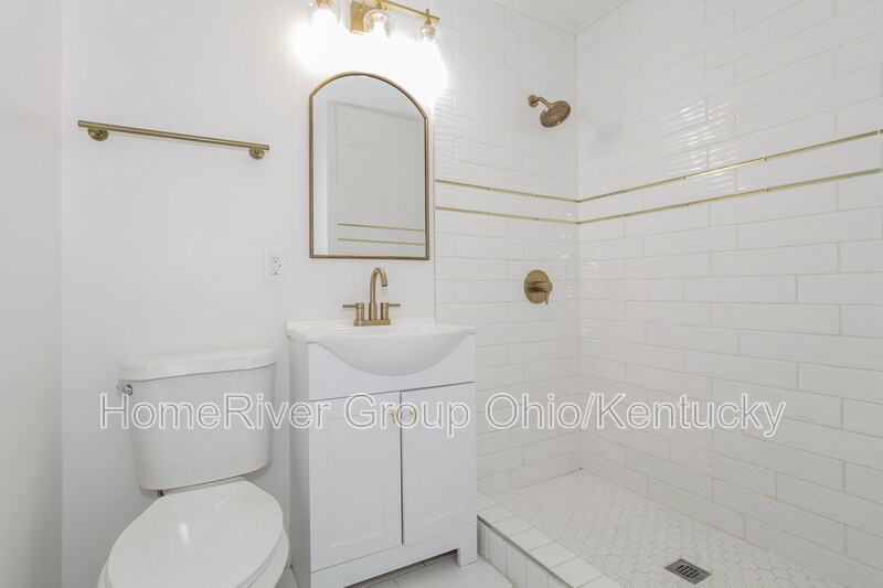 Building Photo - 10735 Invicta Ct
