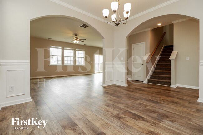 Building Photo - 353 Bradley Bend Dr