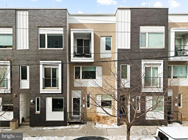 Building Photo - 1638 N 5th St