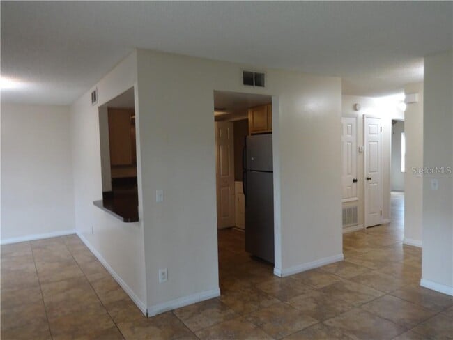 Building Photo - 9800 Turf Way