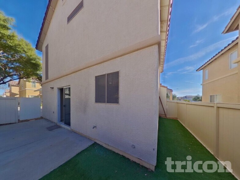 Building Photo - 930 Monte De Oro Ave
