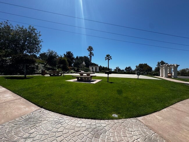 Building Photo - 2335 Rancho Del Oro Rd