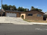 Building Photo - 1539 W Ave H 8