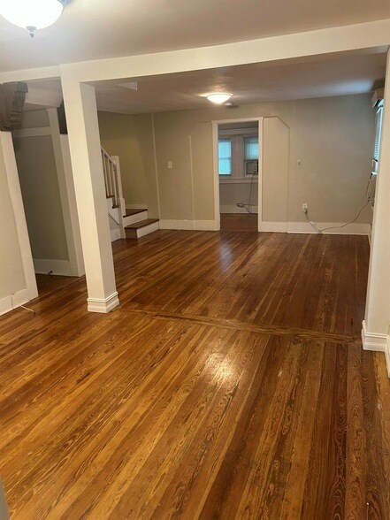 Building Photo - 431 S M St