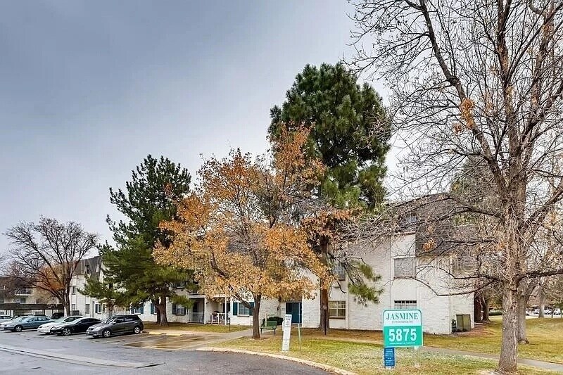 Building Photo - 5875 E Iliff Ave