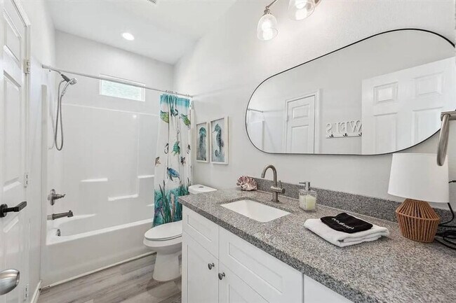 Building Photo - 1714 TX-87