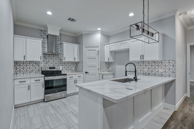 Building Photo - 11315 Alcott Dr