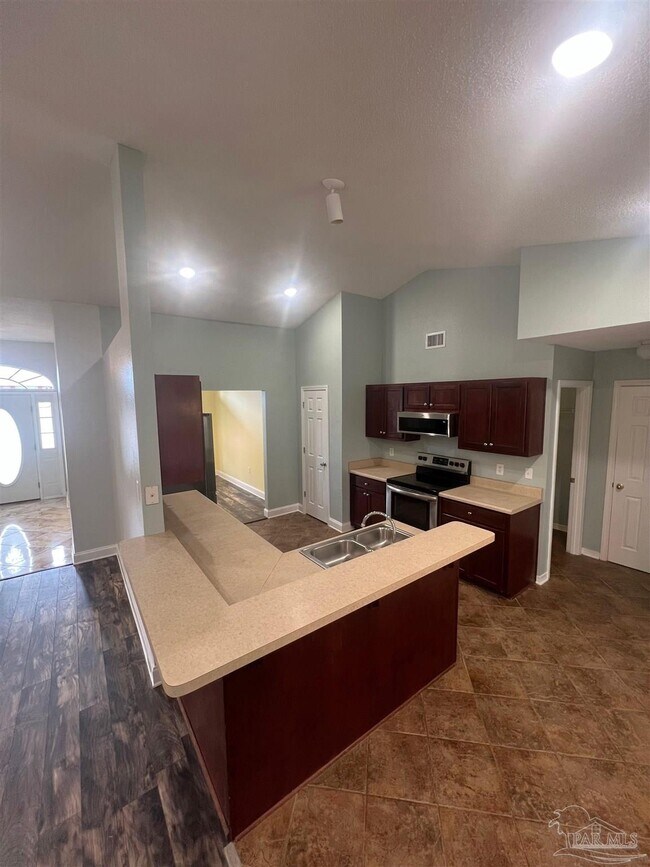 Building Photo - 4804 Ribault Ln