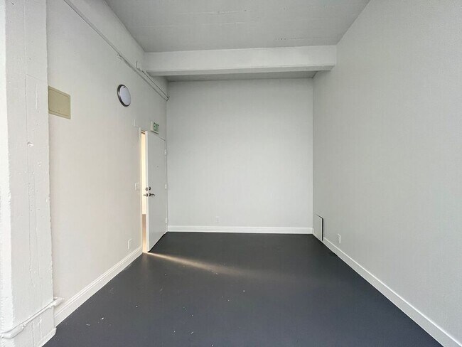 Building Photo - 1341 58th Ave